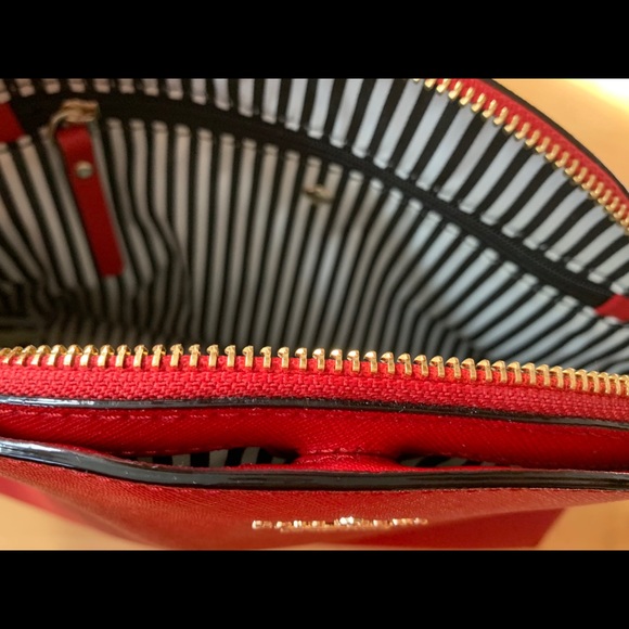 Kate Spade purse, red never used - Picture 3 of 5